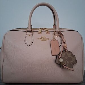 NWOT Coach Rowan Large Satchel With Shell Charm